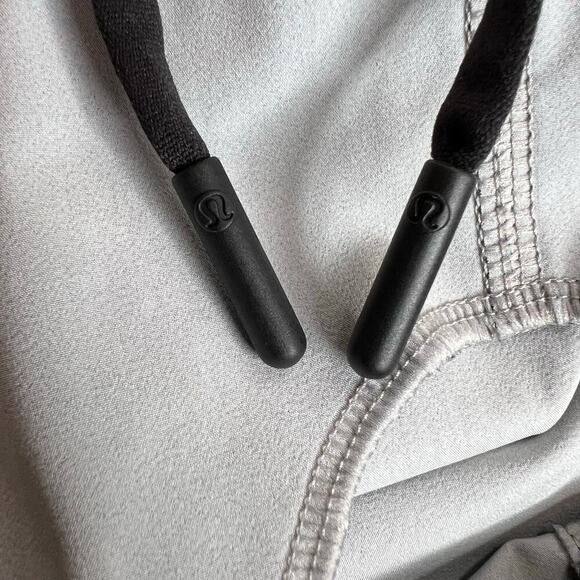 LULULEMON 9" T.H.E. Short Linerless in Teal Green, Gray, and Black Men's Medium - Picture 15 of 16